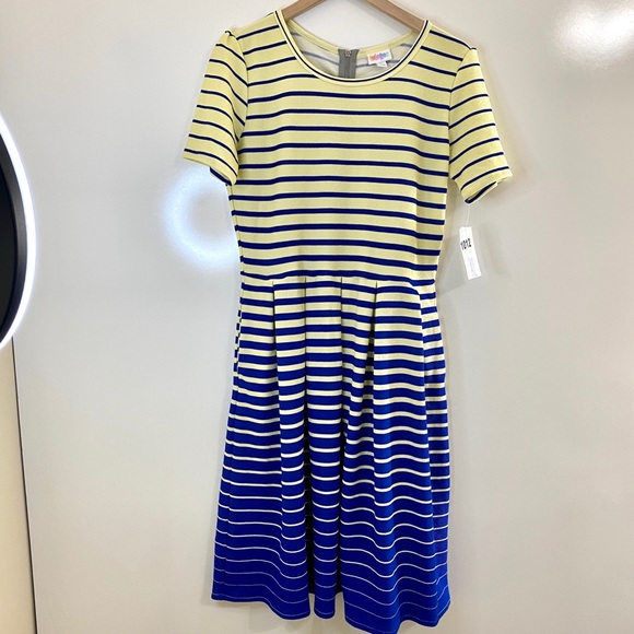 LuLaRoe Dresses & Skirts - LuLaRoe Blue and Yellow Stripe Amelia Dress XL NWT